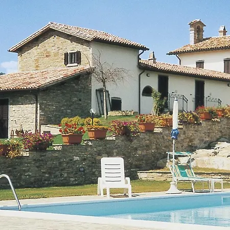 Sleeps 2 Pool Wifi T764286 Apartment
